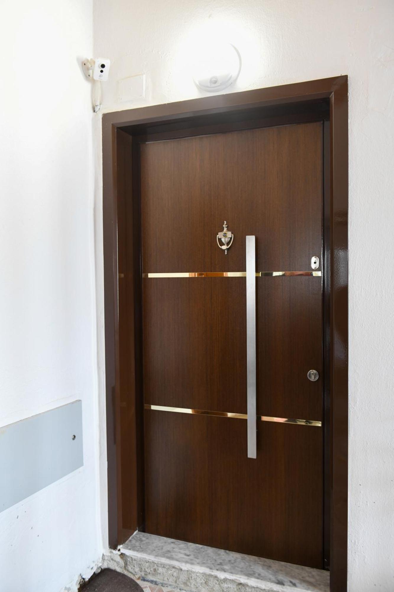 Guest House Cela City Centre Μπεράτ Εξωτερικό φωτογραφία